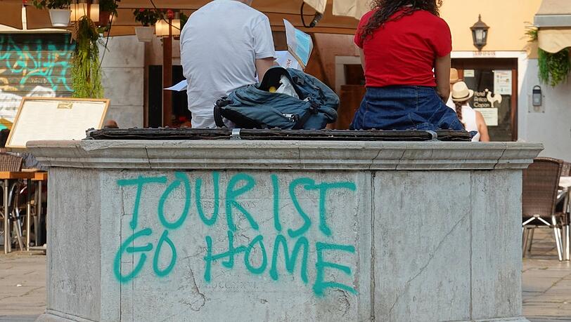 Was machen von Touristen in Venedig halten, haben sie hier ganz offen bekannt. Was machen von Touristen in Venedig halten, haben sie hier ganz offen bekannt.