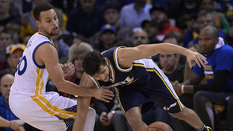 Die Utah Jazz verlieren gegen die Sacramento Kings. Die Utah Jazz verlieren gegen die Sacramento Kings.