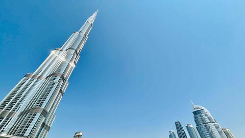 Mit 828 Metern Höhe ist der Burj Khalifa in Dubai das höchste Gebäude der Welt.