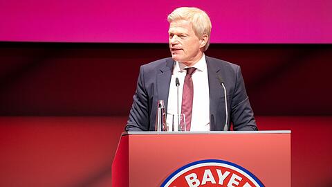 Oliver Kahns Berufung zu Bayerns Vorstandsvorsitzenden bezeichnete Uli Hoeneß als einen "großen Fehler".