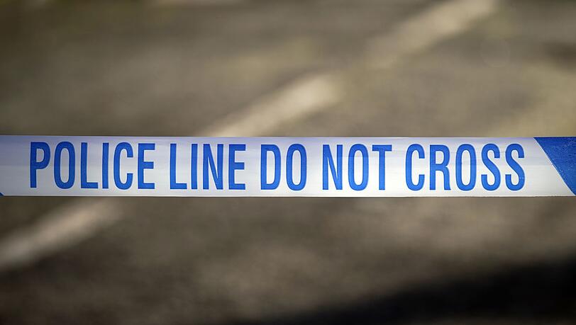 Ein 19-Jähriger in Großbritannien hat sich schuldig bekannt, seine Mutter und seine beiden Geschwister ermordet zu haben. (Symbolfoto)