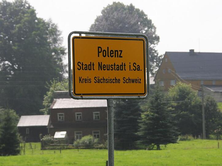 Im Keller eines Einfamilienhauses in Polenz ist ein totes Baby gefunden worden.