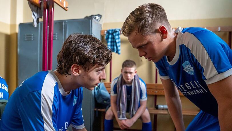 In "Polizeiruf 110: Spiel gegen den Ball" dreht sich alles um einen polnischen Jugend-Fußballverein.