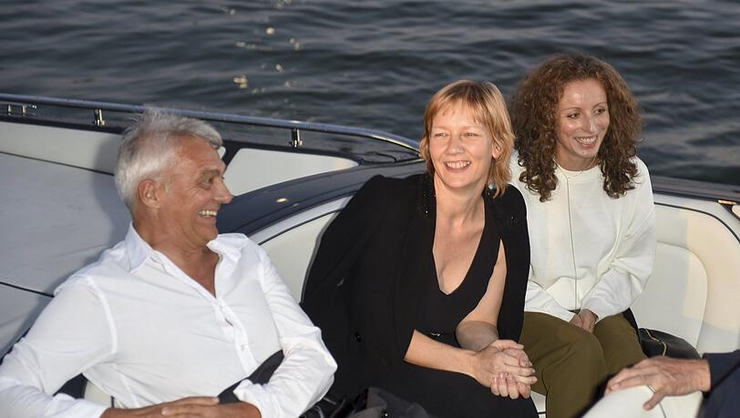 Matthias Helwig, Sandra Hüller und Regisseurin Annika Pinske beim 16. Fünf Seen Festival im Seebad in Starnberg. Matthias Helwig, Sandra Hüller und Regisseurin Annika Pinske beim 16. Fünf Seen Festival im Seebad in Starnberg.