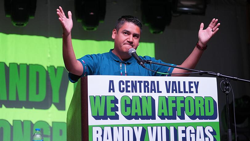 Der Immigranten-Sohn Randy Villegas hat gute Chancen auf einen Wahlsieg für die Demokraten. Der Immigranten-Sohn Randy Villegas hat gute Chancen auf einen Wahlsieg für die Demokraten.