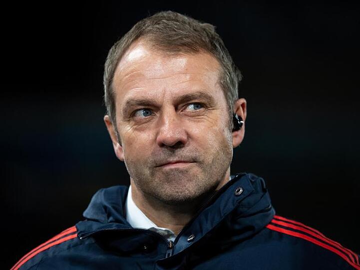 Hat das erste "Cyber-Training" mit den Spielern des FC Bayern München geleitet: Trainer Hansi Flick.
