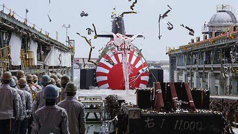 Japans Regierungschefin will die Streitkr&auml;fte ihres Landes aufr&uuml;sten. (Archivbild)