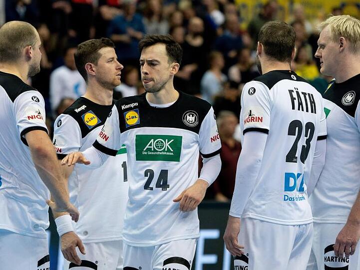 Nach dem Remis gegen Russland müssen die deutschen Handballer ihre Köpfe für das Spiel gegen Frankreich frei bekommen.