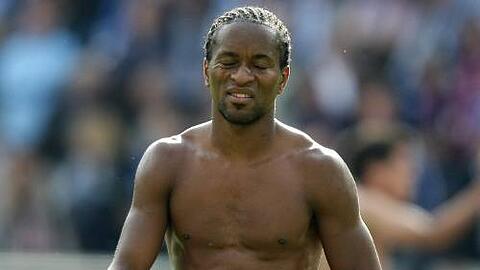 Zieht er das Bayern-Trikot nun für immer aus? Zé Roberto.