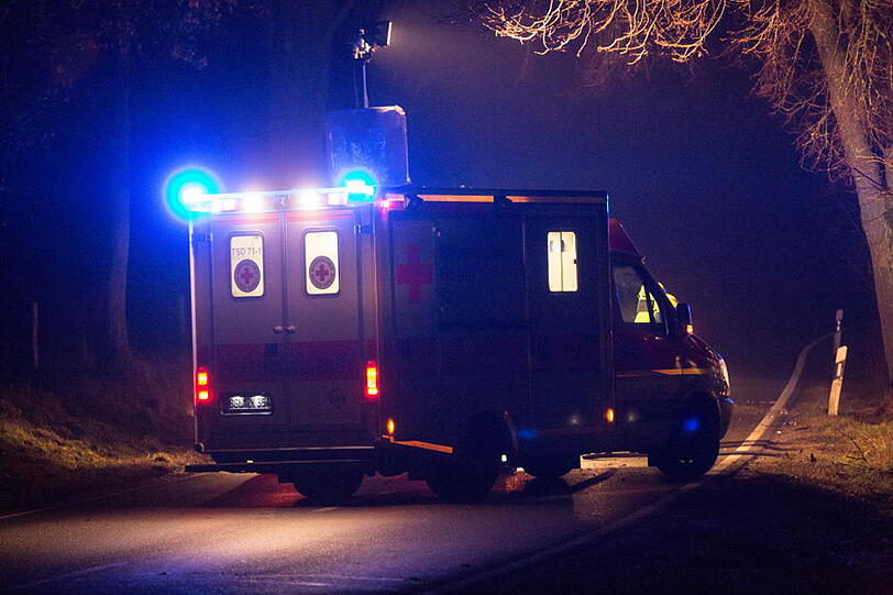 Schwerer Unfall bei Anger: BMW kracht gegen einen Baum - Bayern - Abendzeitung München