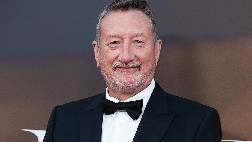 "Peaky Blinders"-Schöpfer und Drehbuchautor Steven Knight soll den nächsten 007-Film schreiben.