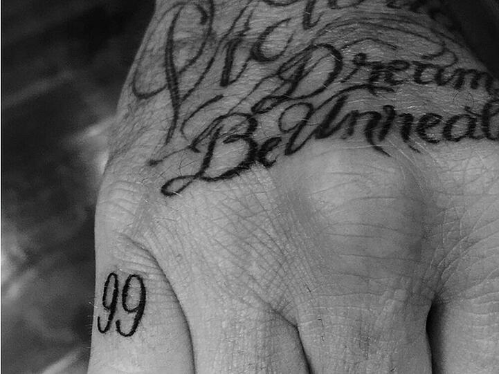 David Beckham drückt seine Liebe für Frau und Familie in einem Tattoo aus