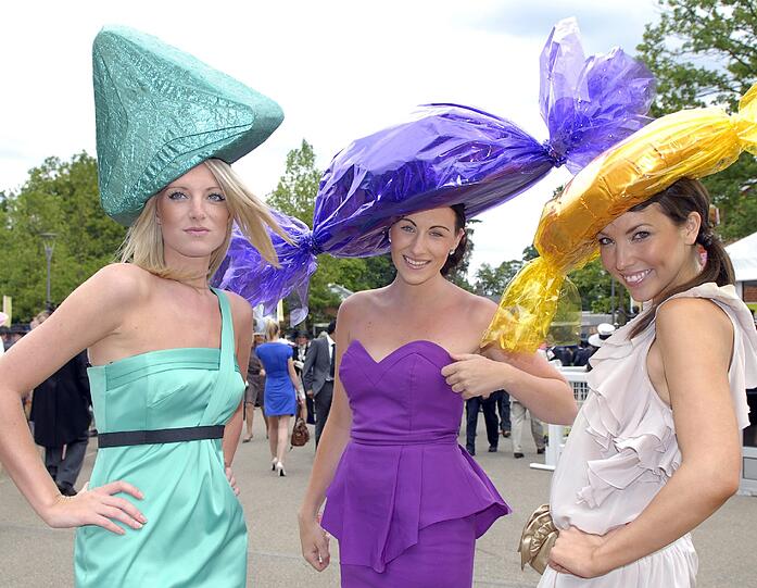 Royal Ascot - die schrägste Hut-Parade der Welt!