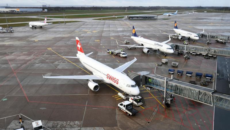 In Hannover hat Verdi das Aviapartner-Bodenpersonal aufgerufen, von 5.00 Uhr und 13.30 Uhr die Arbeit niederzulegen und kein Gepäck zu verladen. In Hannover hat Verdi das Aviapartner-Bodenpersonal aufgerufen, von 5.00 Uhr und 13.30 Uhr die Arbeit niederzulegen und kein Gepäck zu verladen.