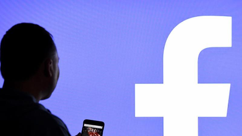Im Internet ist eine Datenbank mit den Telefonnummern von Millionen Facebook-Nutzern entdeckt worden. Im Internet ist eine Datenbank mit den Telefonnummern von Millionen Facebook-Nutzern entdeckt worden.