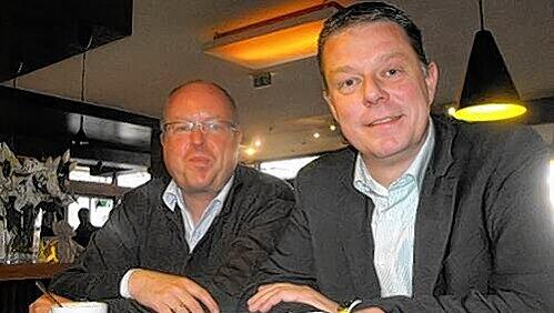 Beide 42 Jahre alt, verheiratet, zwei Kinder: Martin Haltermann (li.) und Christian Bald verbindet nicht nur die Liebe zum Fußball. Beide 42 Jahre alt, verheiratet, zwei Kinder: Martin Haltermann (li.) und Christian Bald verbindet nicht nur die Liebe zum Fußball.