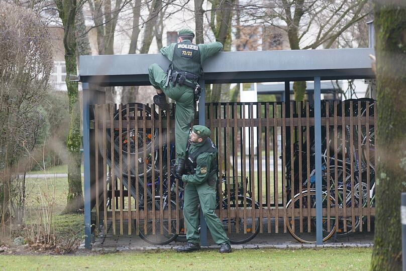 Bluttat in Obersendling - die Bilder der Spurensuche