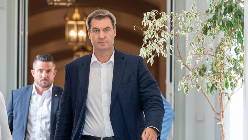 Markus Söder (CSU), Ministerpräsident von Bayern und CSU-Parteivorsitzender, läuft über einen Gang. Foto: Peter Kneffel/dpa/Archivbild Markus Söder (CSU), Ministerpräsident von Bayern und CSU-Parteivorsitzender, läuft über einen Gang. Foto: Peter Kneffel/dpa/Archivbild