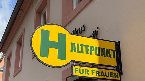 Im Caf&eacute; Haltepunkt k&ouml;nnen sich wohnungslose Frauen tags&uuml;ber aufhalten.