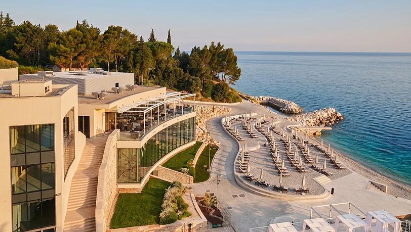 Weiter Blick über die Adria: das Fünf-Sterne-Hotel Adriatic Istria Resort nahe Savudrija. Weiter Blick über die Adria: das Fünf-Sterne-Hotel Adriatic Istria Resort nahe Savudrija.