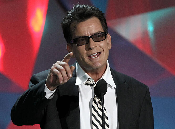 Aus seiner Show "Two and a Half Men" verbannt, aber immer noch auf der Bühne: Skandal-Schauspieler Charlie Sheen bei den MTV Movie Awards.