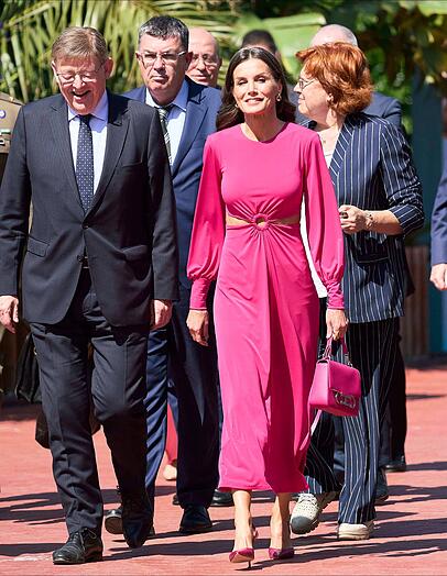 Königin Letizia begeistert im Ton-in-Ton-Outfit Königin Letizia begeistert im Ton-in-Ton-Outfit