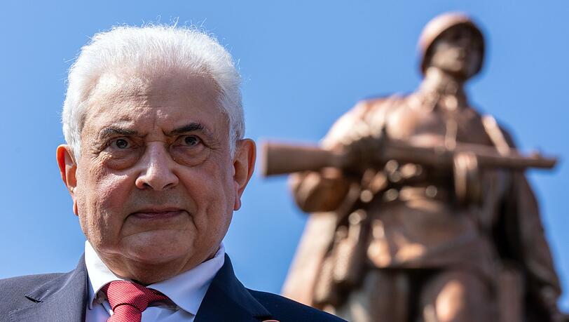 Der Bundestag schließt die Botschafter von Russland und Belarus von der zentralen Gedenkfeier zum 80. Jahrestag des Endes des Zweiten Weltkriegs am 8. Mai aus.