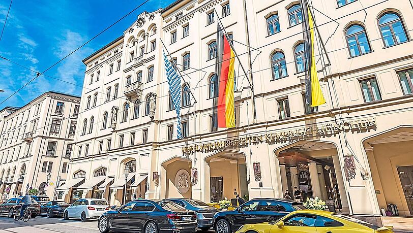 Das Hotel Vier Jahreszeiten Kempinski in der Maximilianstraße. Das Hotel Vier Jahreszeiten Kempinski in der Maximilianstraße.