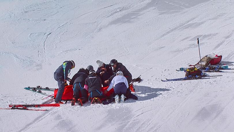 Lindsey Vonn wurde nach ihrem Sturz lange behandelt.