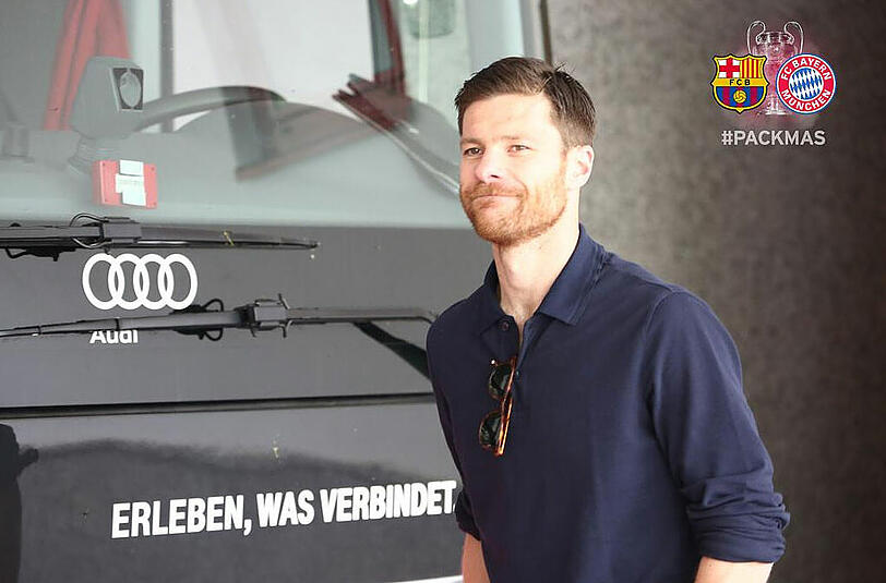 Der FC Bayern reist zum Champions-League-Halbfinale nach Barcelona.