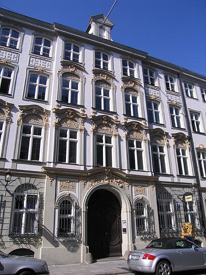 Das Palais Lerchenfeld in der Damenstiftstraße.