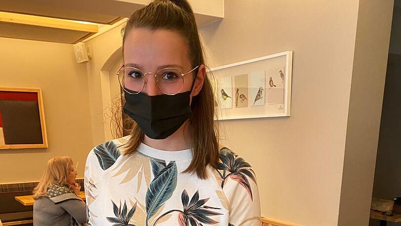 Eine Bitte hat Kathrin Gasser: Knödel bloß nicht mit dem Messer schneiden! Sonst nehmen sie die Sauce nicht so gut auf. Eine Bitte hat Kathrin Gasser: Knödel bloß nicht mit dem Messer schneiden! Sonst nehmen sie die Sauce nicht so gut auf.