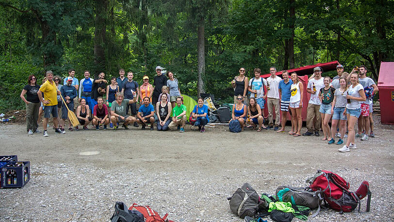 Reichlich Müll sammelten die freiwilligen Helfer am Sonntag auf der Isar ein. Die Bilder der RamaDama-Aktion.