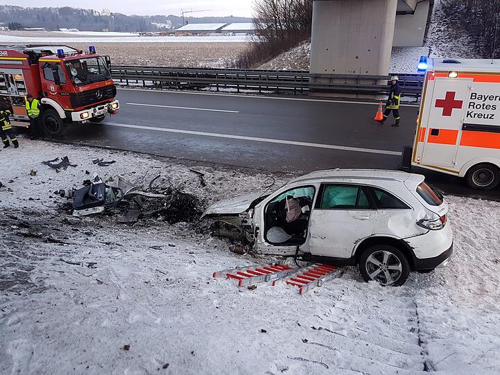 Der Fahrer überlebte mit viel Glück.