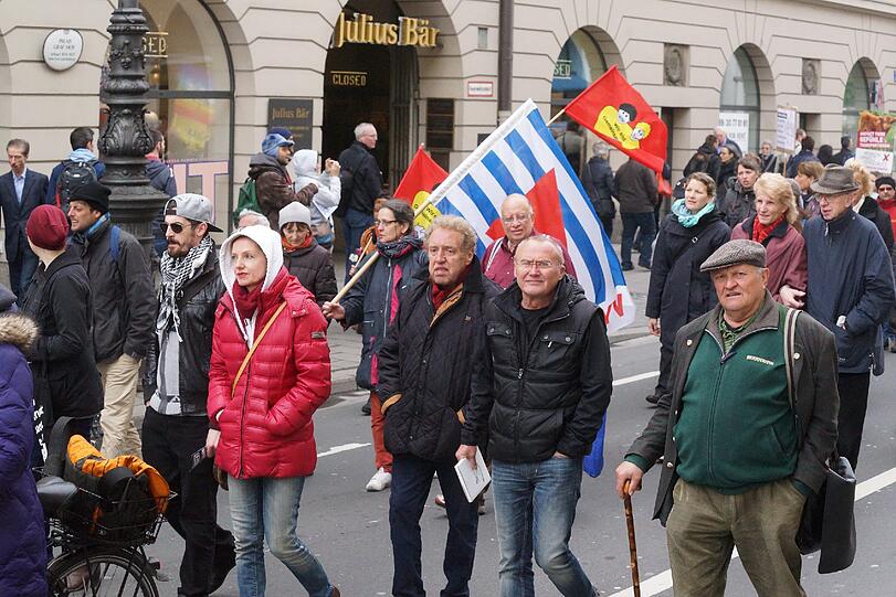 Ostermarsch durch München - die Bilder.