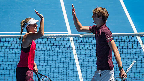 Angelique Kerber und Alexander Zverev erreichen in Perth das Finale.