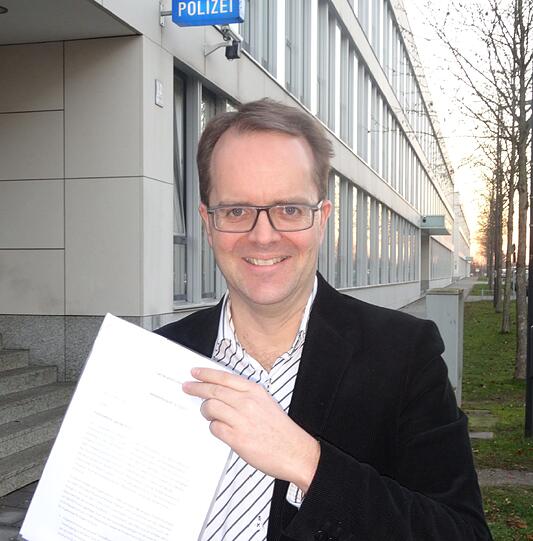 Markus Rinderspacher mit dem positiven Bescheid.