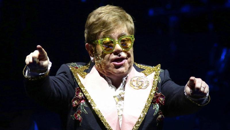 Elton John kritisiert die Zensur schwuler "Rocketman"-Szenen in Russland. Elton John kritisiert die Zensur schwuler "Rocketman"-Szenen in Russland.