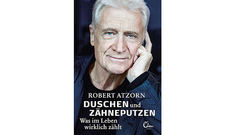 Das Cover von "Duschen und Zähneputzen - Was im Leben wirklich zählt" Das Cover von "Duschen und Zähneputzen - Was im Leben wirklich zählt"