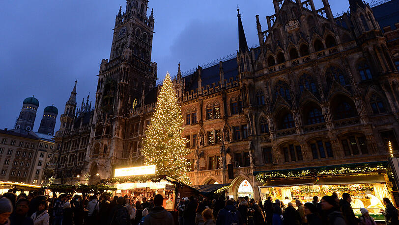Der Christkindlmarkt auf dem Marienplatz in München – auch heuer kann er nicht stattfinden, die Veranstaltung wurde abgesagt. (Archivbild) Der Christkindlmarkt auf dem Marienplatz in München – auch heuer kann er nicht stattfinden, die Veranstaltung wurde abgesagt. (Archivbild)