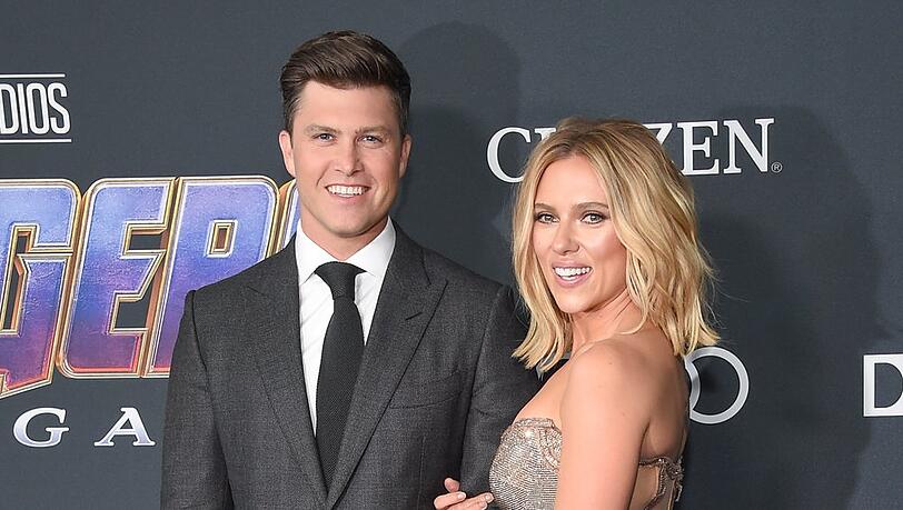 Colin Jost und Scarlett Johansson können aufatmen.