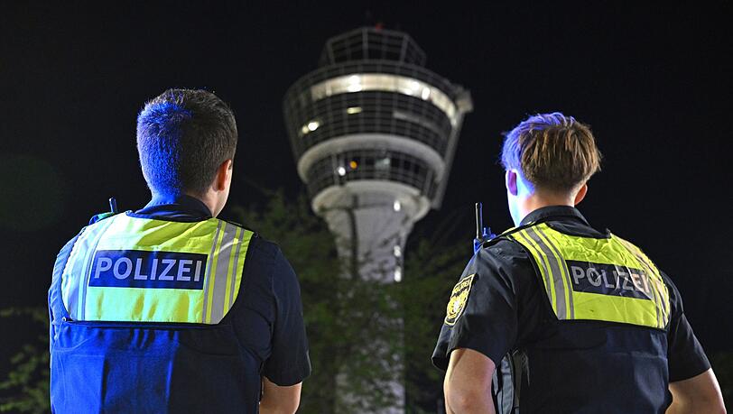 Ein defektes Bauteil sorgte für den Feueralarm im Münchner Tower. Ein defektes Bauteil sorgte für den Feueralarm im Münchner Tower.