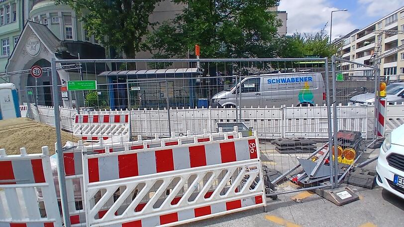 Freie Sicht statt falscher alter Plakate: So sieht es jetzt an der Ecke Lindwurm-, Poccistraße aus. Freie Sicht statt falscher alter Plakate: So sieht es jetzt an der Ecke Lindwurm-, Poccistraße aus.