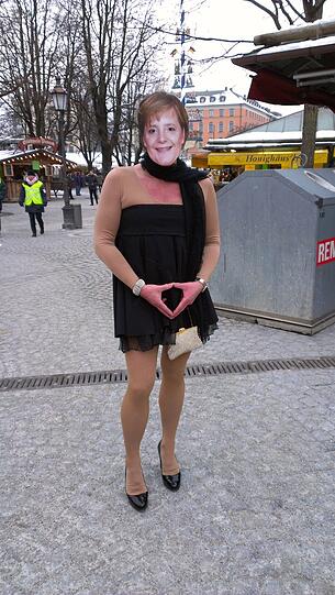 Faschingsdienstag in München: Bilder vom Marienplatz.