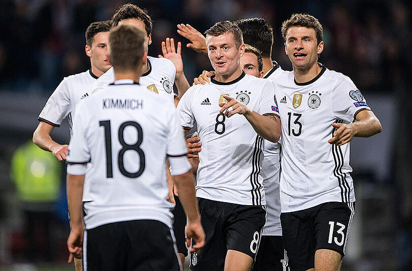 Bundestrainer Joachim Löw setzt auch gegen Nordirland auf seine Stammkräfte.