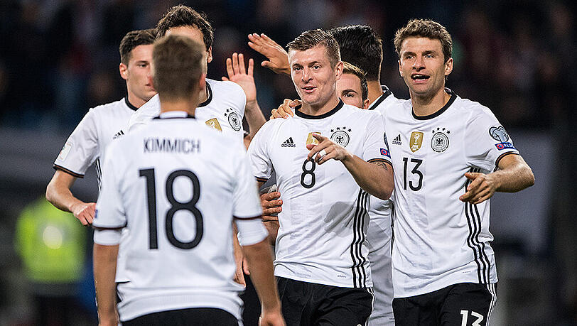 Bundestrainer Joachim Löw setzt auch gegen Nordirland auf seine Stammkräfte. Bundestrainer Joachim Löw setzt auch gegen Nordirland auf seine Stammkräfte.