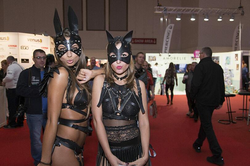 Die Venus feiert 20. Geburtstag - die Bilder von der weltgrößten Erotikmesse in Berlin.