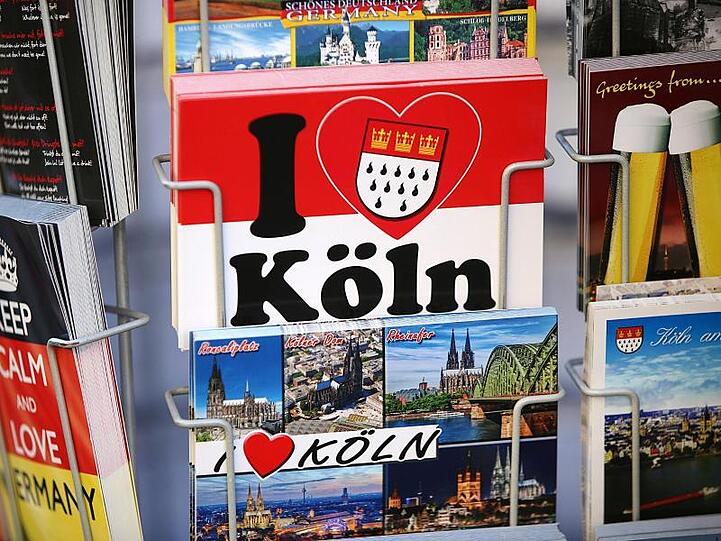 Es gibt sie auch im digitalen Zeitalter noch: die gute, alte Postkarte.