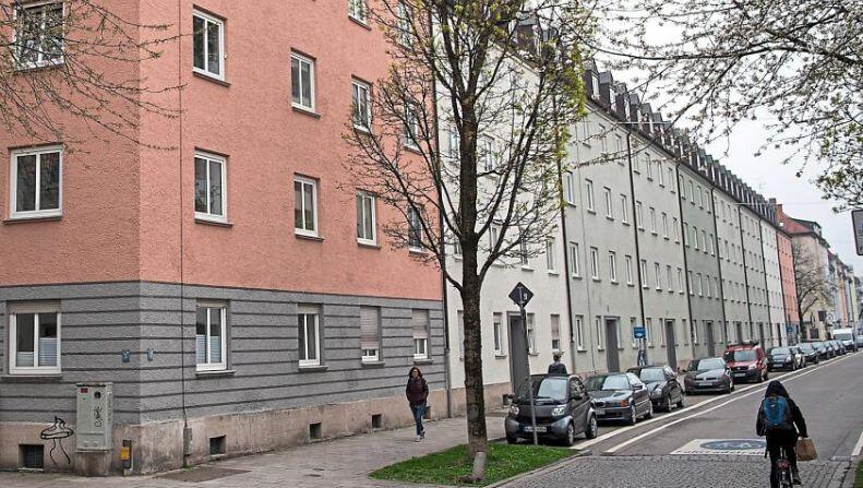 Wie lange reicht das Geld in der Krise noch, um die Miete zu bezahlen – fragen sich viele Münchner. Wie lange reicht das Geld in der Krise noch, um die Miete zu bezahlen – fragen sich viele Münchner.