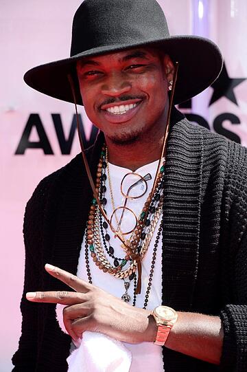 Sänger Ne-Yo auf dem roten Teppich bei den Black Entertainment Television Awards in Los Angeles.